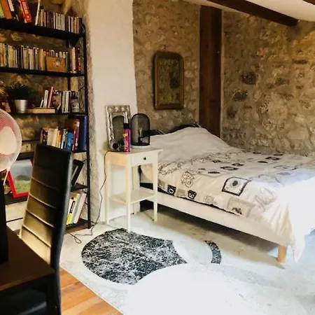 Beau Studio Independant Pour 2 Personnes Dans Village Provencale Salles-sous-Bois Exterior foto